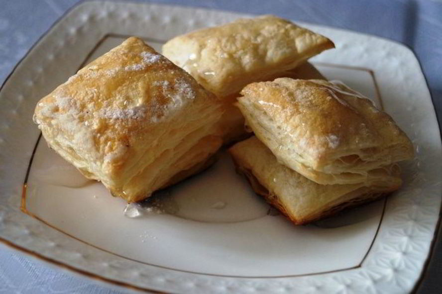 Рецепт слойки с корицей и медом