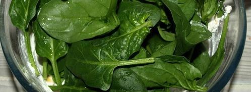 слойки с рикоттой, шпинатом и сладкой кукурузой. Шаг 3