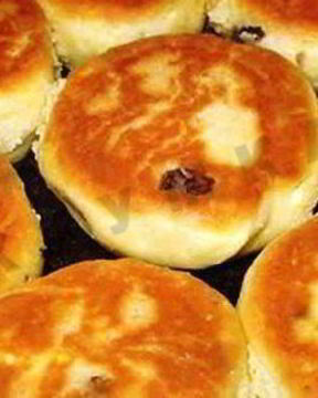 Нежные сырники в духовке с мукой и изюмом