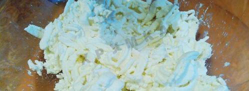 сырники с клубникой и клубничным сиропом. Шаг 2