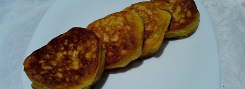 сырники с клубникой и клубничным сиропом. Шаг 11