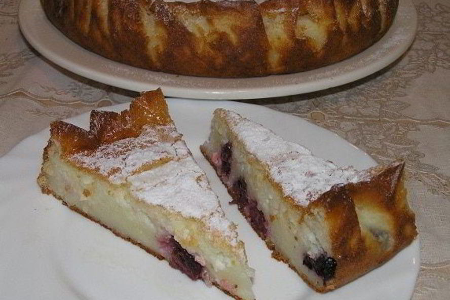 Рецепт творожник с вишней