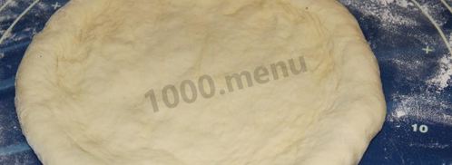 тонкое тесто и соус для итальянской пиццы. Шаг 3