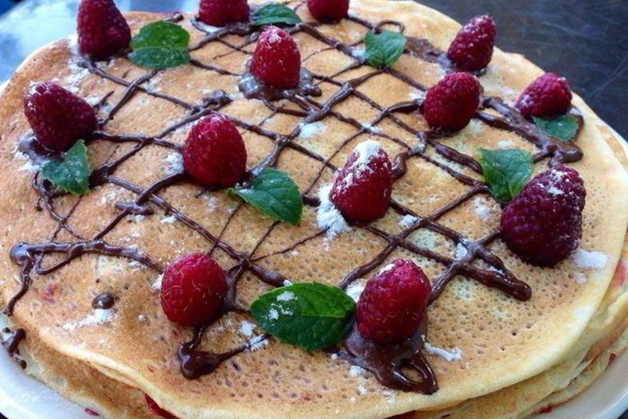 Рецепт блинный торт с малиной