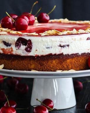 Йогуртовый торт с черешней