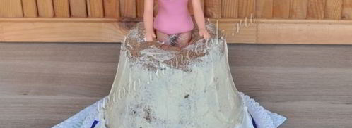 торт-кукла розовая принцесса. Шаг 21