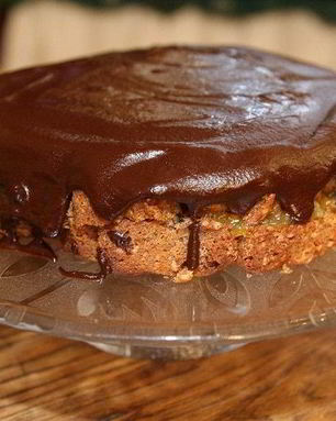 Венский ореховый торт с шоколадной глазурью