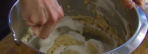 венский ореховый торт с шоколадной глазурью. Шаг 7