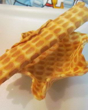 Сладкие вафельные трубочки-корзиночки