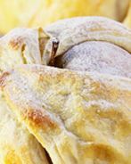 Яблоки в тесте