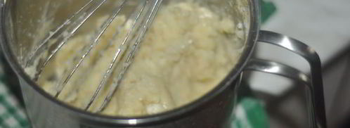 эклеры со взбитыми сливками и сгущенкой. Шаг 2