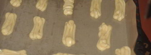 эклеры со взбитыми сливками и сгущенкой. Шаг 7