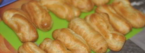 эклеры со взбитыми сливками и сгущенкой. Шаг 10