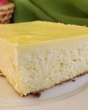 Двухэтажная творожная запеканка с изюмом