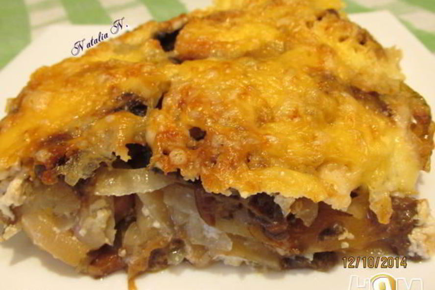 Рецепт картофельная запеканка с сосисками и грибами