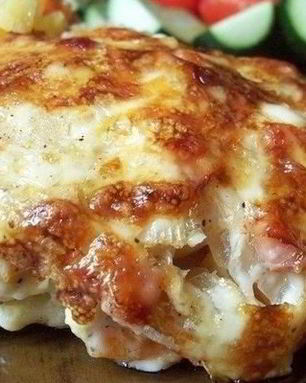 Картофельная запеканка с ветчиной в сметане