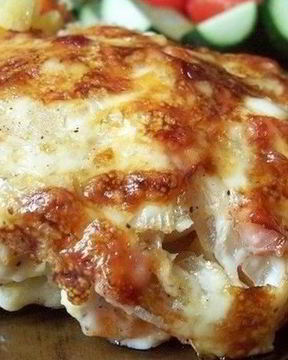 Картофельная запеканка с ветчиной в сметане