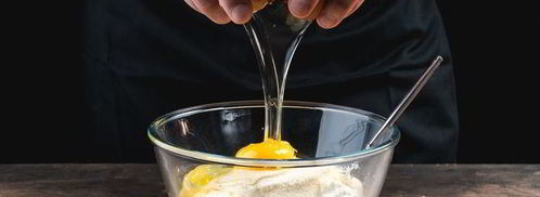 творожная запеканка с кремом и ягодами. Шаг 2