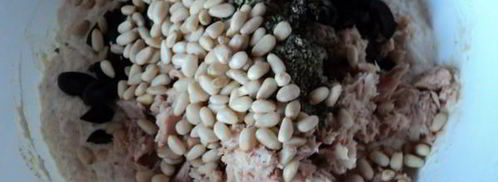 запеканка с тунцом и кедровыми орехами. Шаг 6