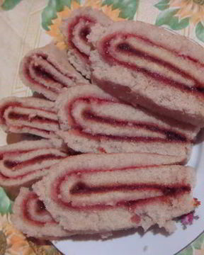Рулет с джемом