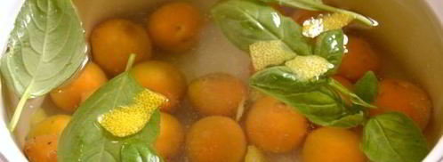 абрикосовый компот с базиликом и лимоном. Шаг 4