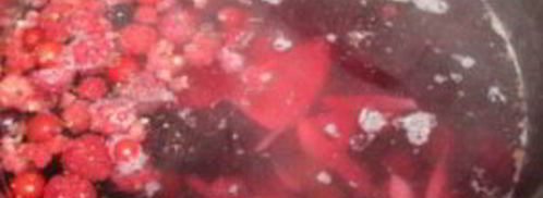 компот из смородины и малины. Шаг 2