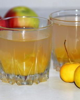 Компот из свежих яблок