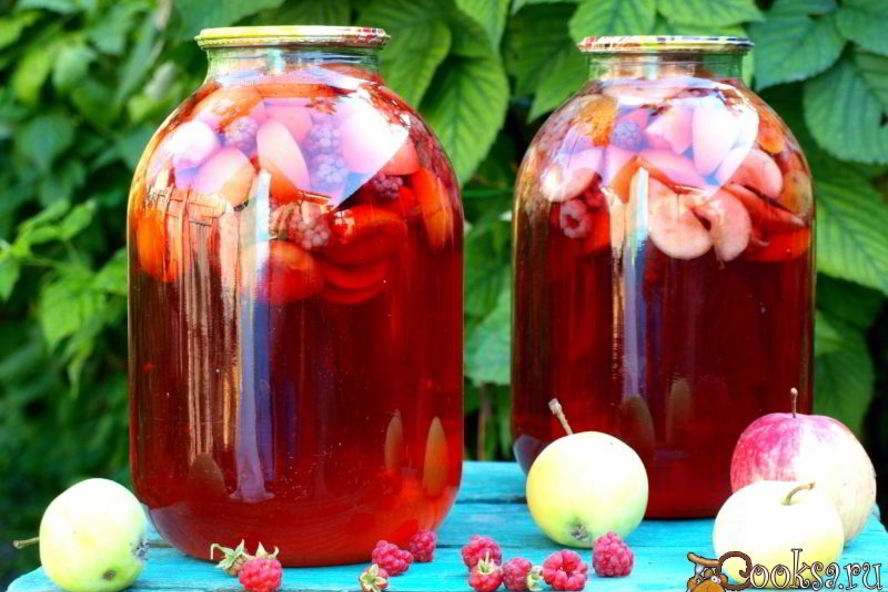 Рецепт компот из яблок, абрикос и ежевики