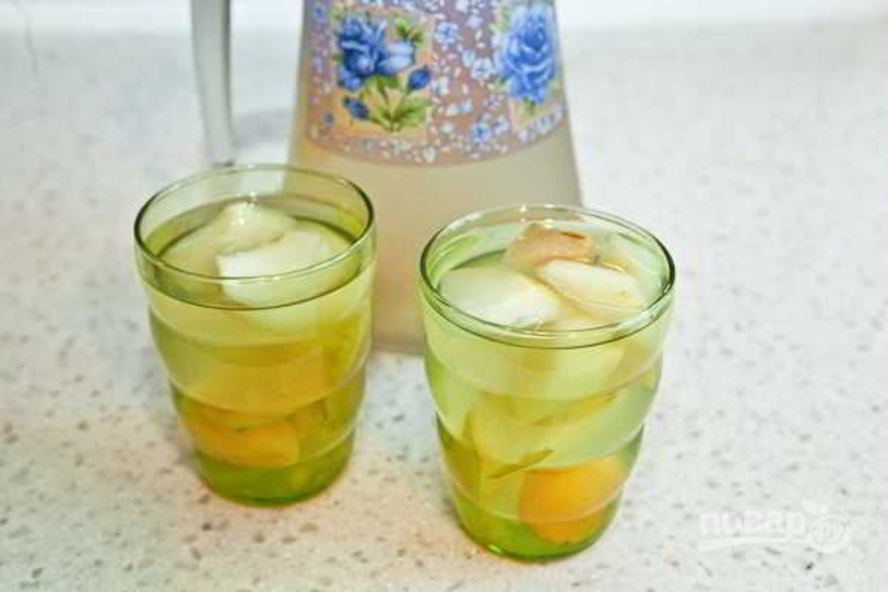 Рецепт компот из яблок и кураги