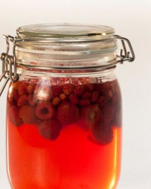 Компот из земляники и малины