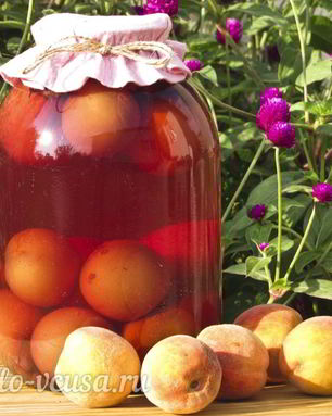 Персиковый компот