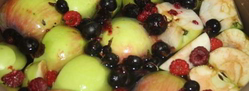 яблочный компот с виноградными листочками. Шаг 2