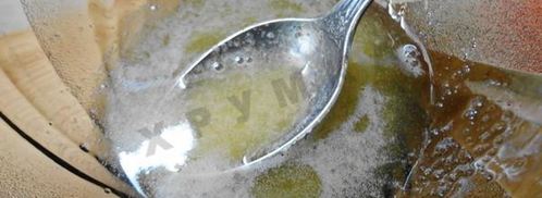 быстромаринованные огурцы в контейнере. Шаг 2