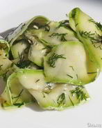 Быстрые маринованные кабачки