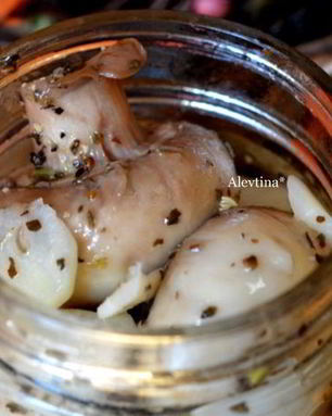 Грибы маринованные — Антипасти