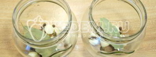 маринованные помидоры черри с петрушкой. Шаг 2