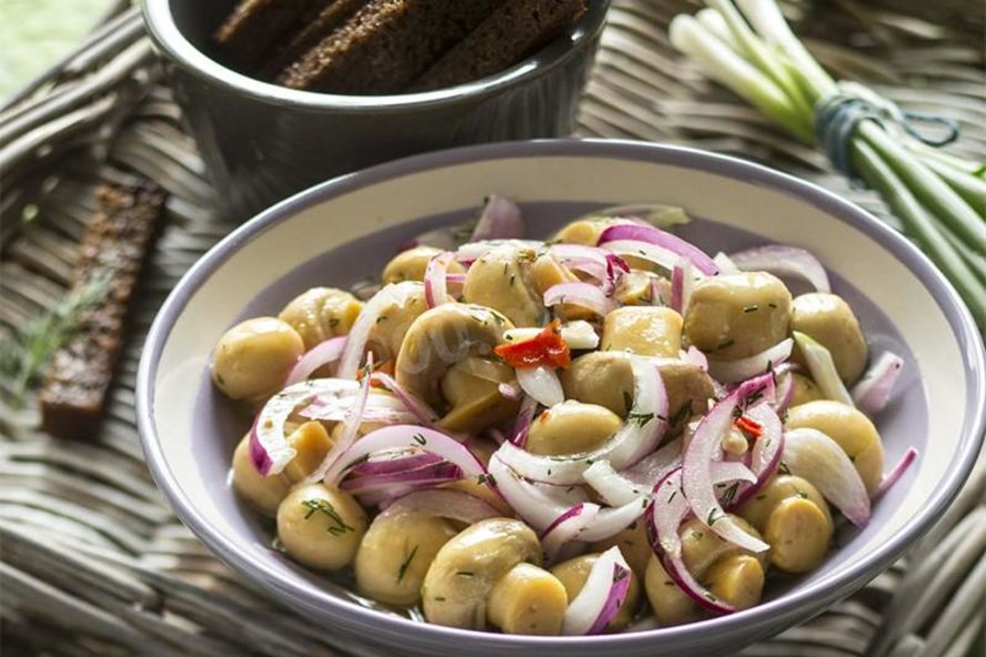 Рецепт шампиньоны с луком маринованные