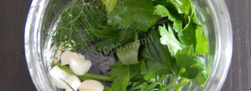 огурцы на зиму в томатной пасте. Шаг 4