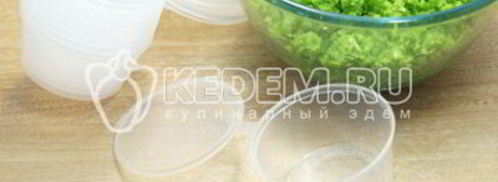 паста из чесночных стрелок на зиму заморозка. Шаг 3