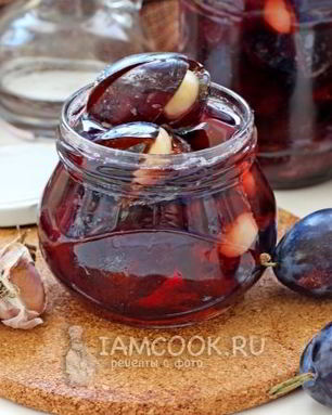 Слива с чесноком на зиму
