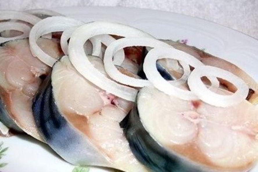 Рецепт быстрая скумбрия пряного посола