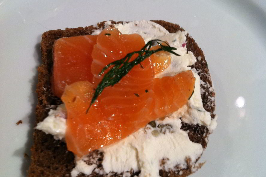 Рецепт соленый лосось по-скандинавски — гравлокс