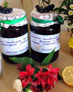 Лимонно-ежевичное варенье с черноплодной рябиной