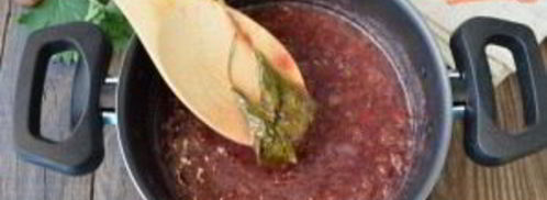 варенье из крыжовника с листьями смородины. Шаг 5