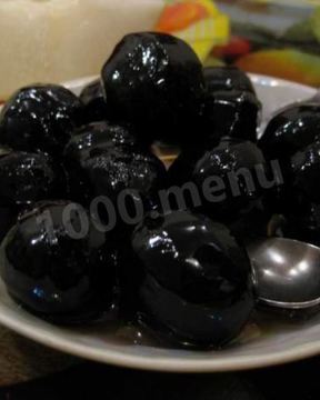 Варенье из зеленых грецких орехов с кожурой