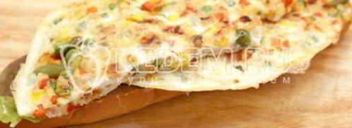 бутерброд с овощами и омлетом. Шаг 8