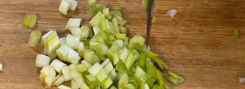 бутерброд с ветчиной, квашеной капустой, яблоками и сыром. Шаг 4