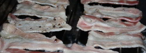 бутерброды с беконом и зеленым луком на мангале. Шаг 3