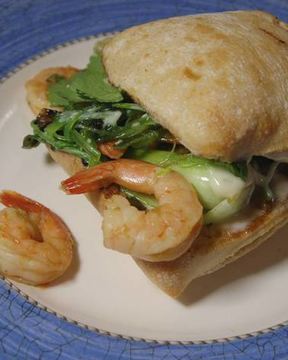 Бутерброды с креветками-мисо