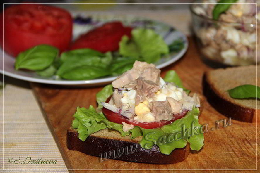 Рецепт бутерброды с печенью трески и яйцом